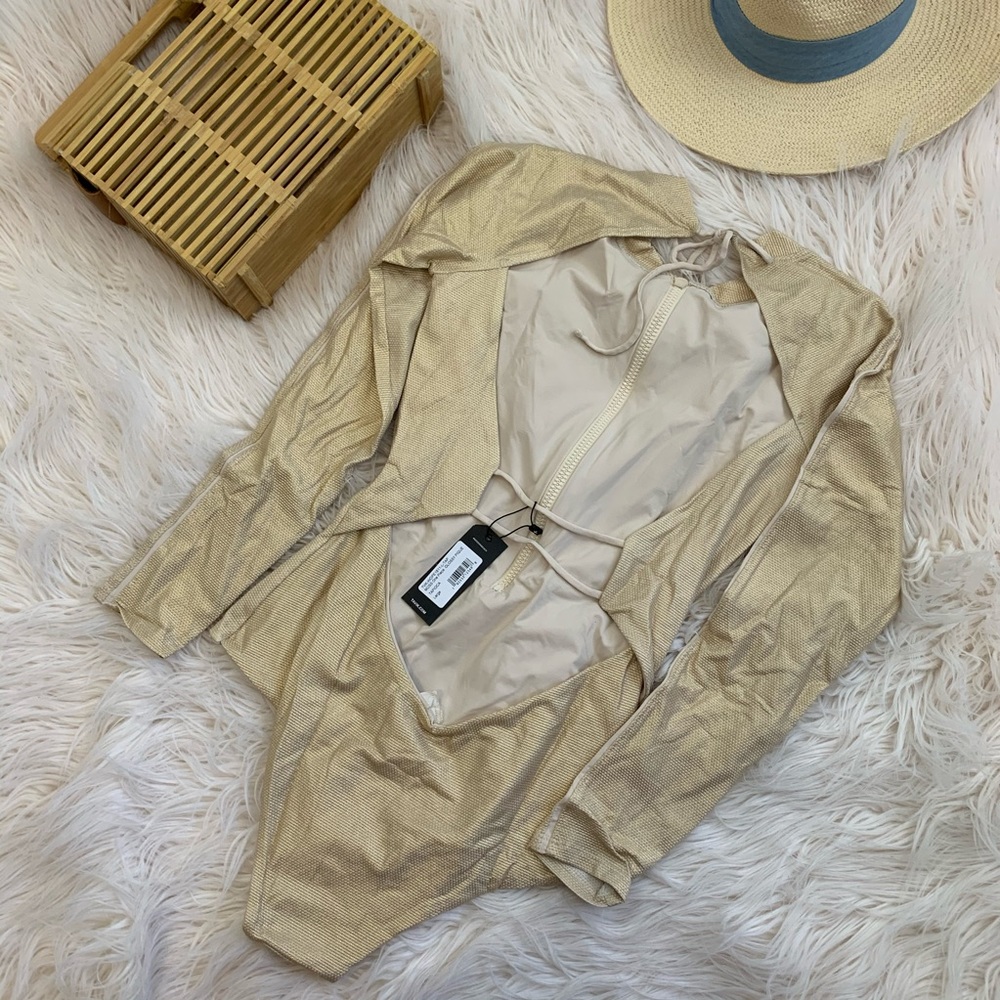 Revolve TAVIK MOSS one piece glossy pique - Picture 8 of 14